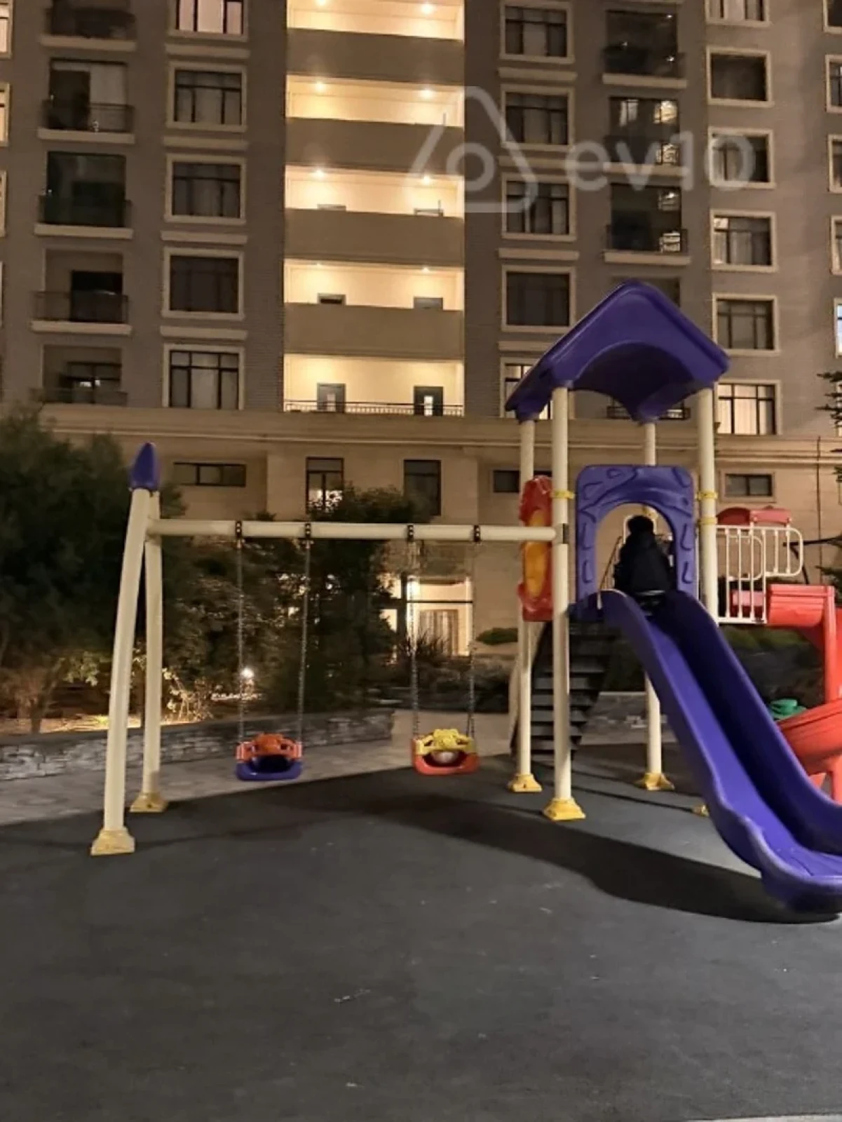 Kirayə verilir 2 otaqlı yeni tikili 60 m²