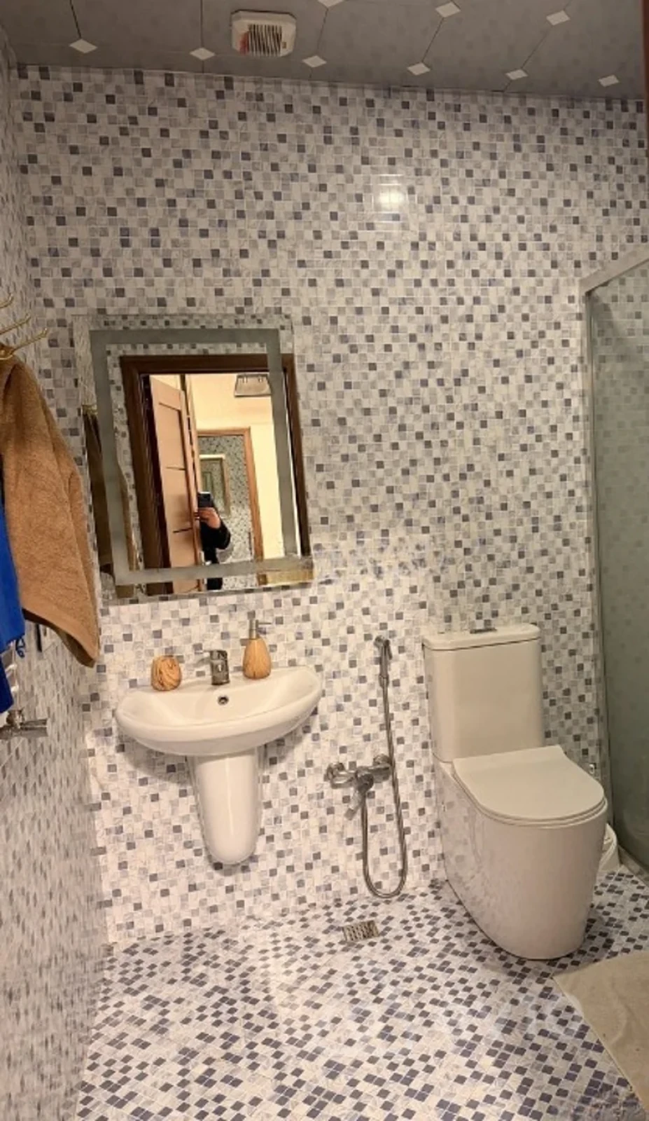 Kirayə verilir 2 otaqlı yeni tikili 60 m²