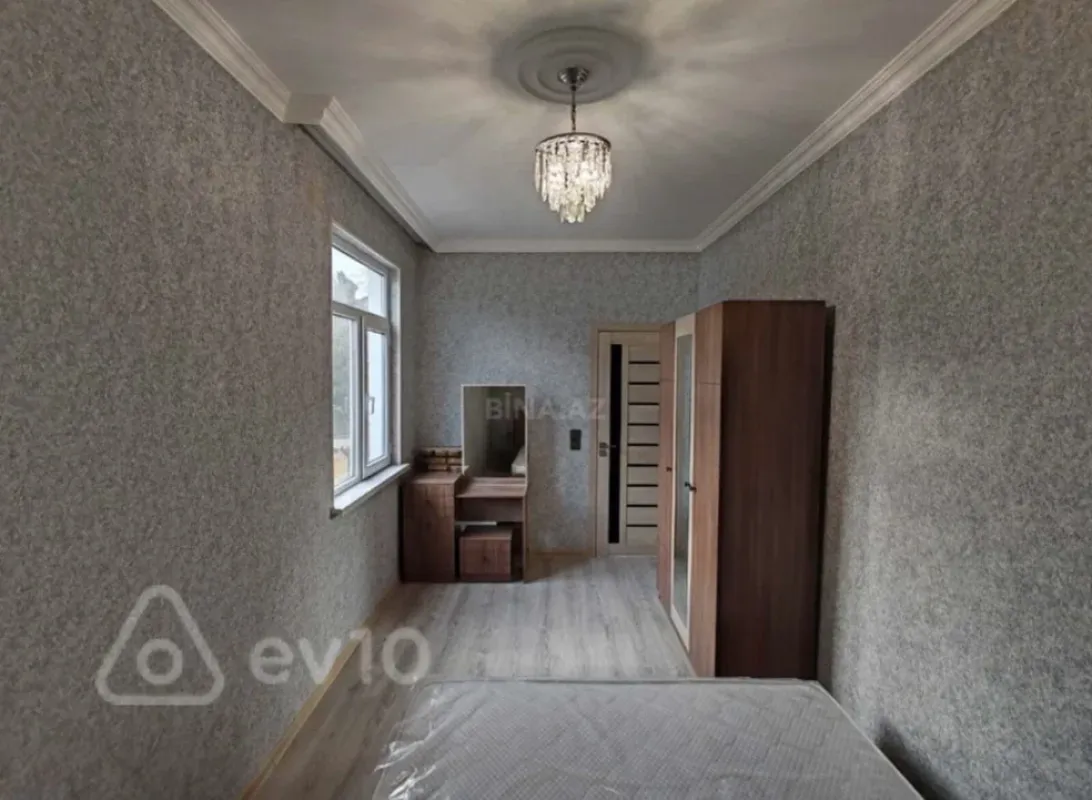 Kirayə verilir 2 otaqlı köhnə tikili 51 m²