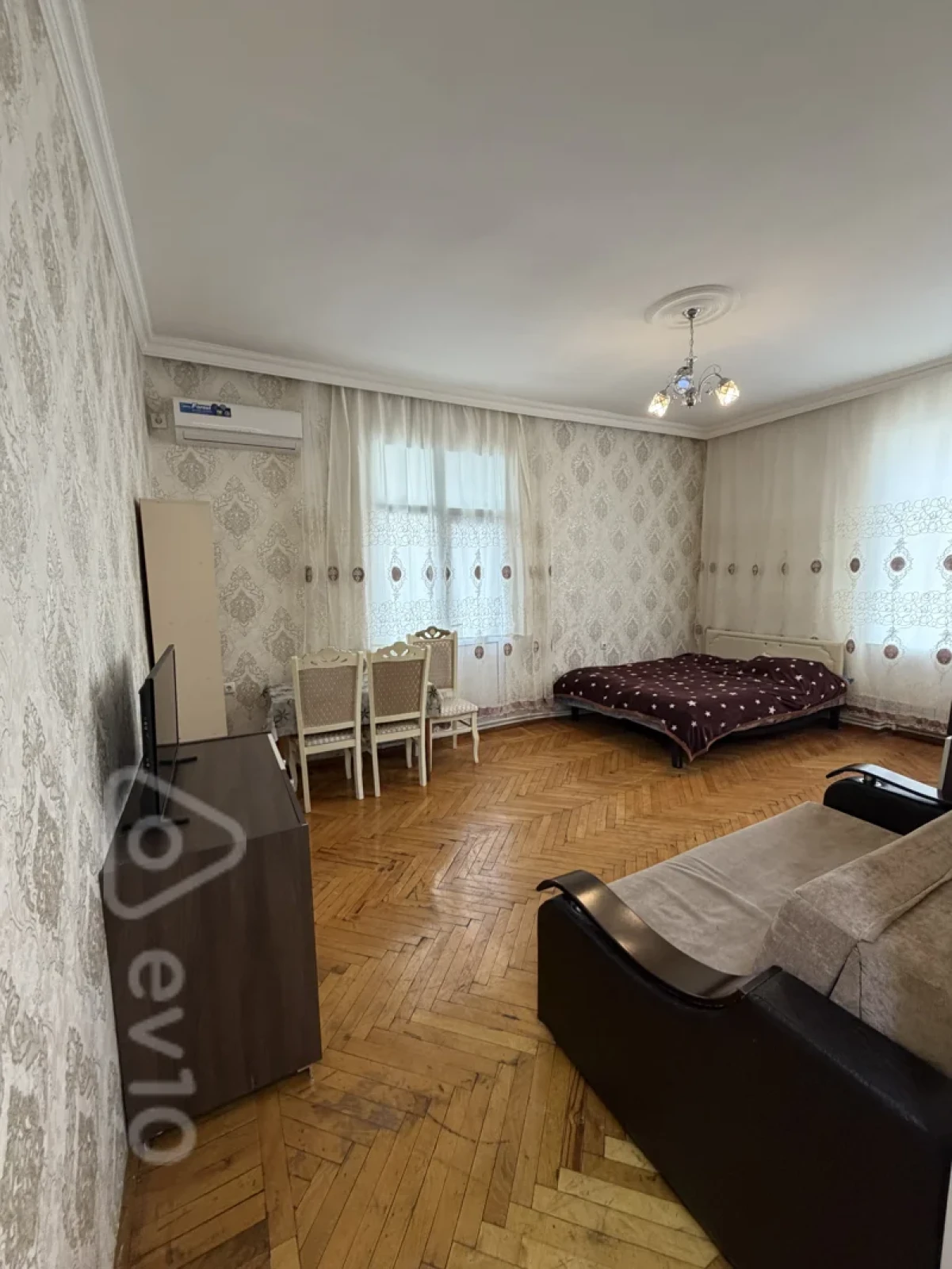 Kirayə verilir 1 otaqlı köhnə tikili 38 m²