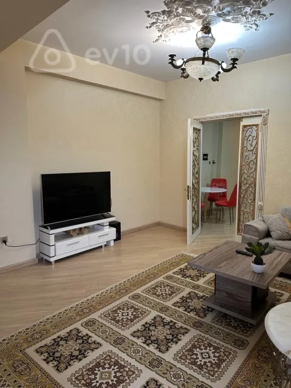 Kirayə verilir 3 otaqlı yeni tikili 110 m²