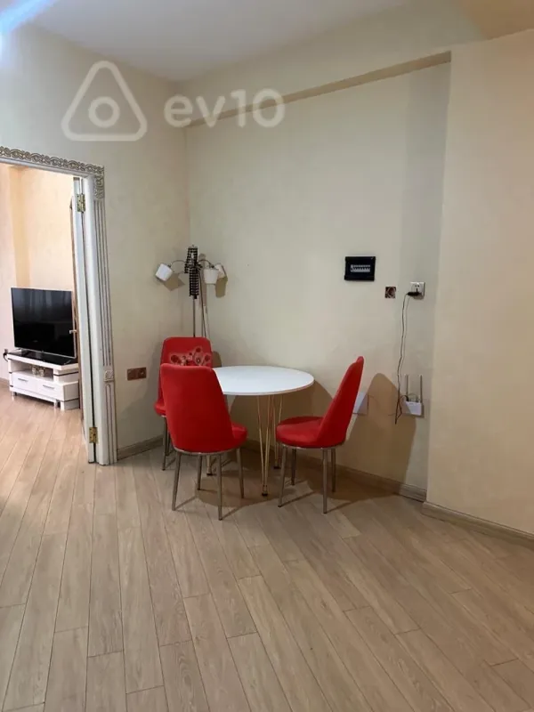 Kirayə verilir 3 otaqlı yeni tikili 110 m²