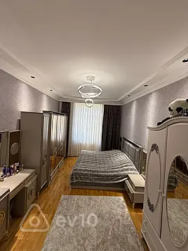 Kirayə verilir 3 otaqlı köhnə tikili 98 m²