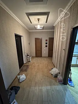 Kirayə verilir 2 otaqlı yeni tikili 80 m²