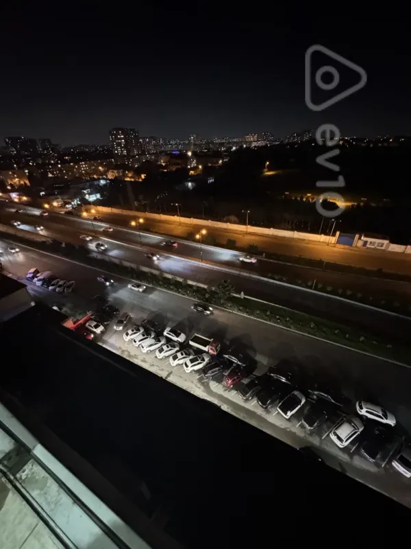 Kirayə verilir 2 otaqlı yeni tikili 80 m²