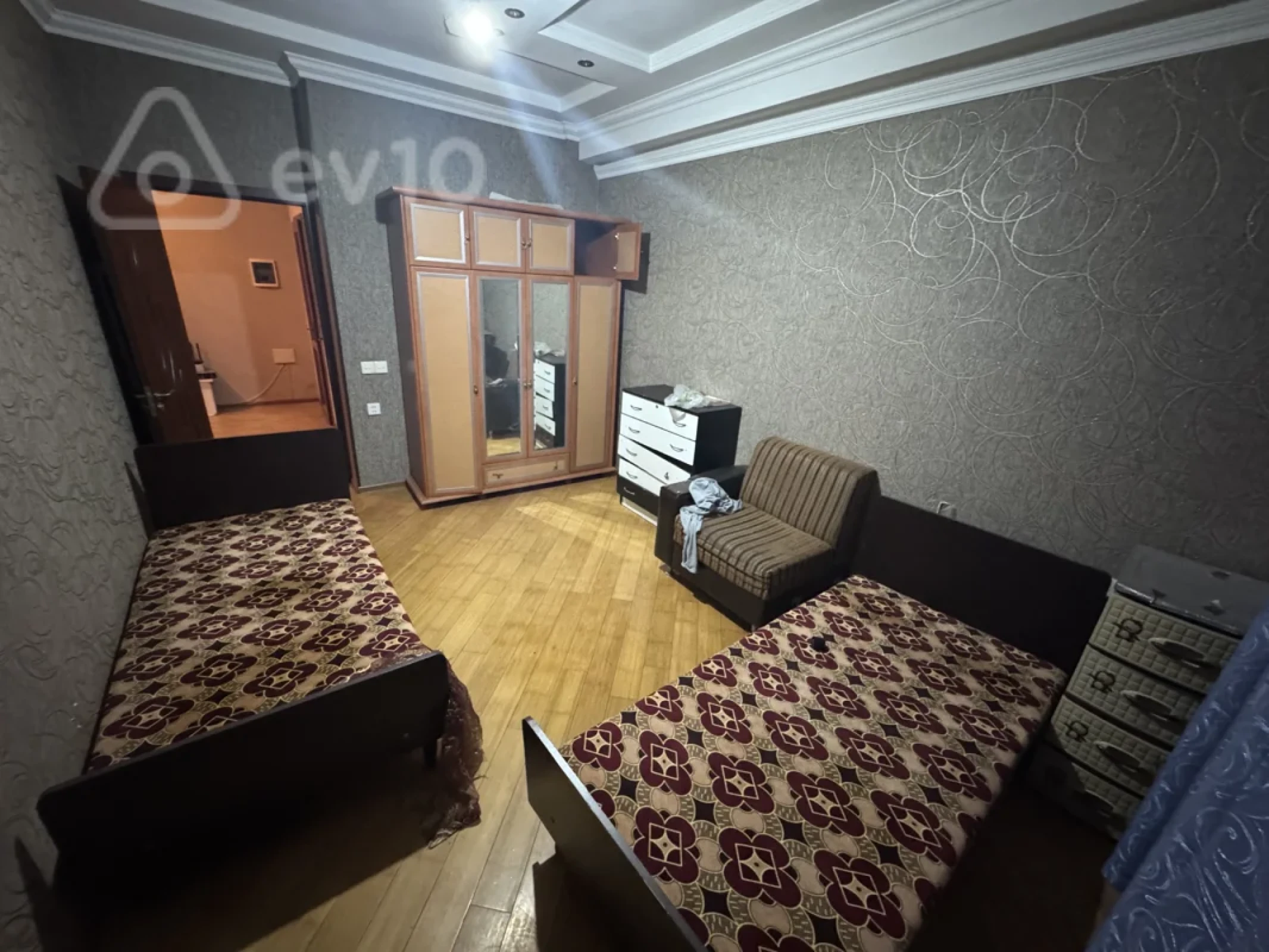 Kirayə verilir 2 otaqlı yeni tikili 80 m²