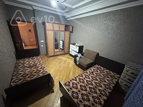 Kirayə verilir 2 otaqlı yeni tikili 80 m²