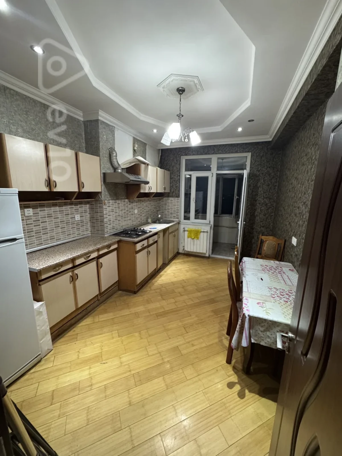 Kirayə verilir 2 otaqlı yeni tikili 80 m²