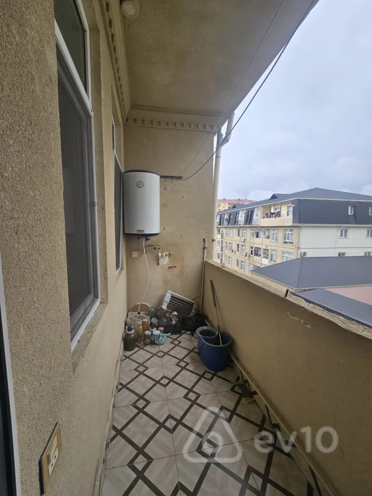 Satılır 2 otaqlı köhnə tikili 36 m²