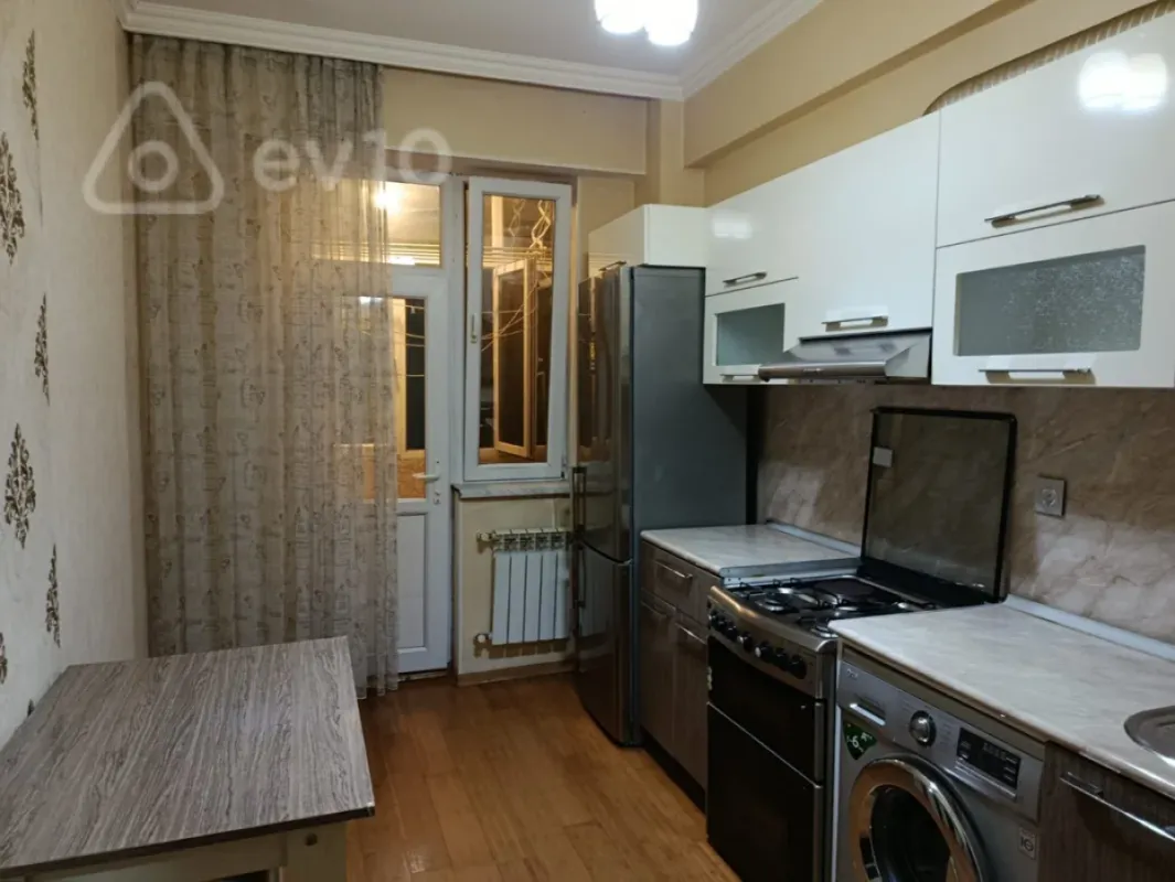 Kirayə verilir 2 otaqlı yeni tikili 60 m²