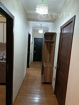 Kirayə verilir 2 otaqlı yeni tikili 60 m²