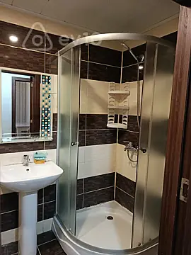 Kirayə verilir 2 otaqlı yeni tikili 60 m²