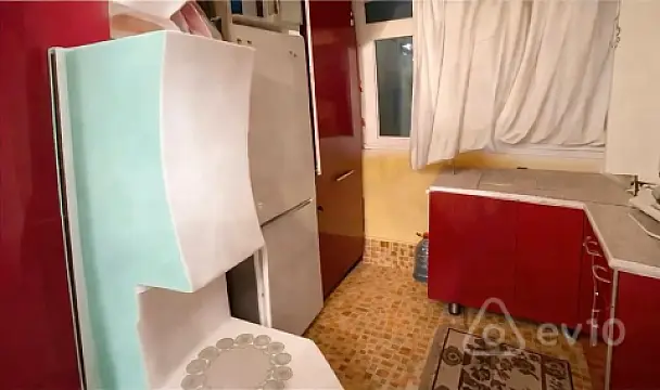 Satılır 2 otaqlı köhnə tikili 40 m²