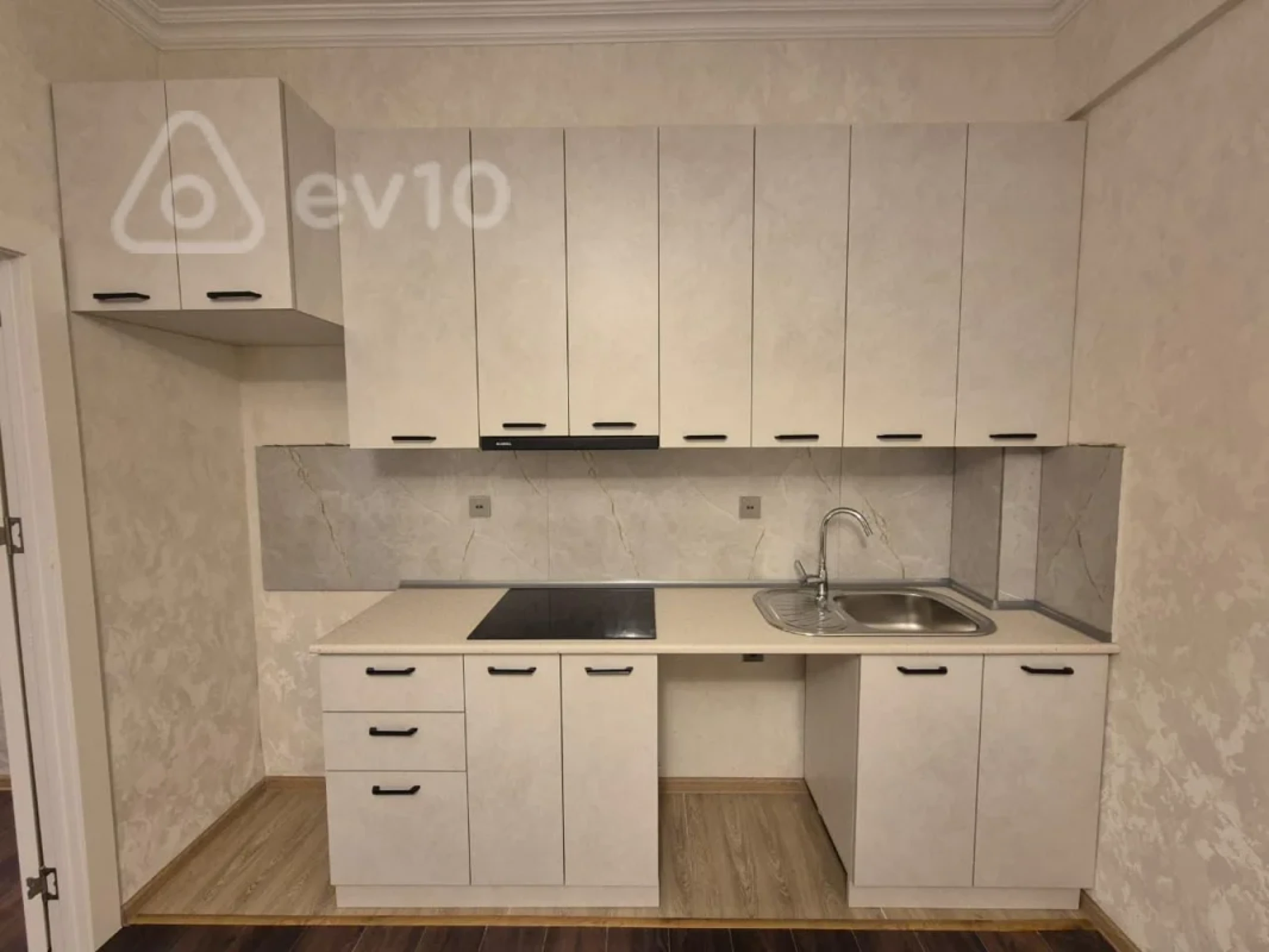 Kirayə verilir 2 otaqlı yeni tikili 45 m²