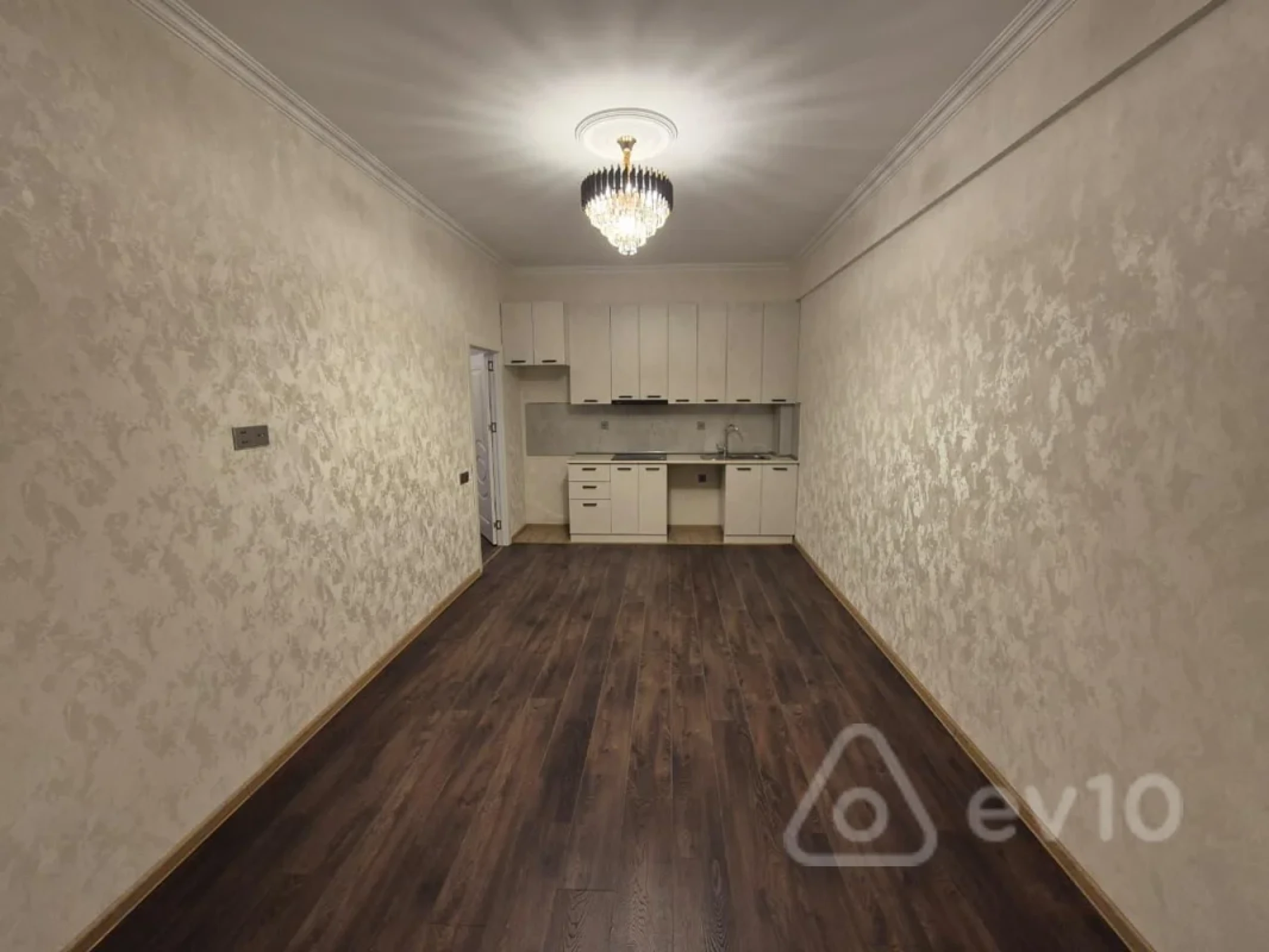 Kirayə verilir 2 otaqlı yeni tikili 45 m²