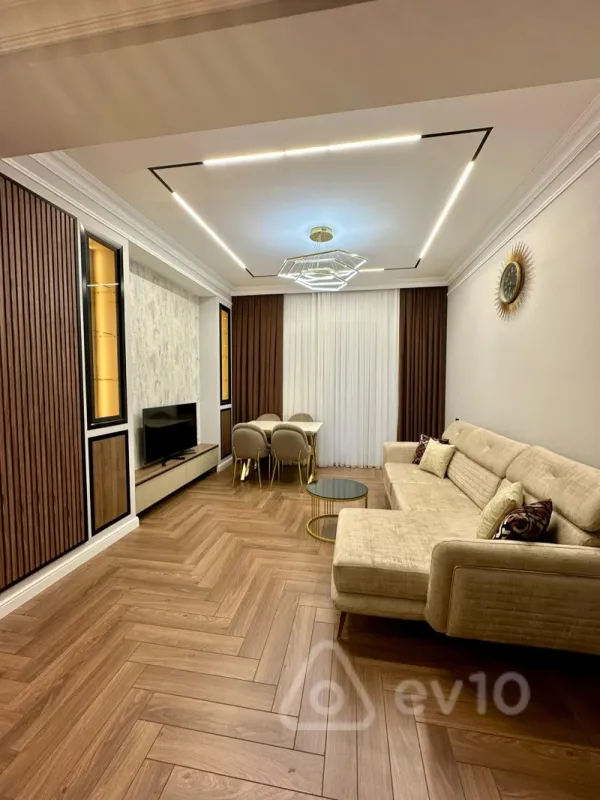 Kirayə verilir 2 otaqlı yeni tikili 65 m²