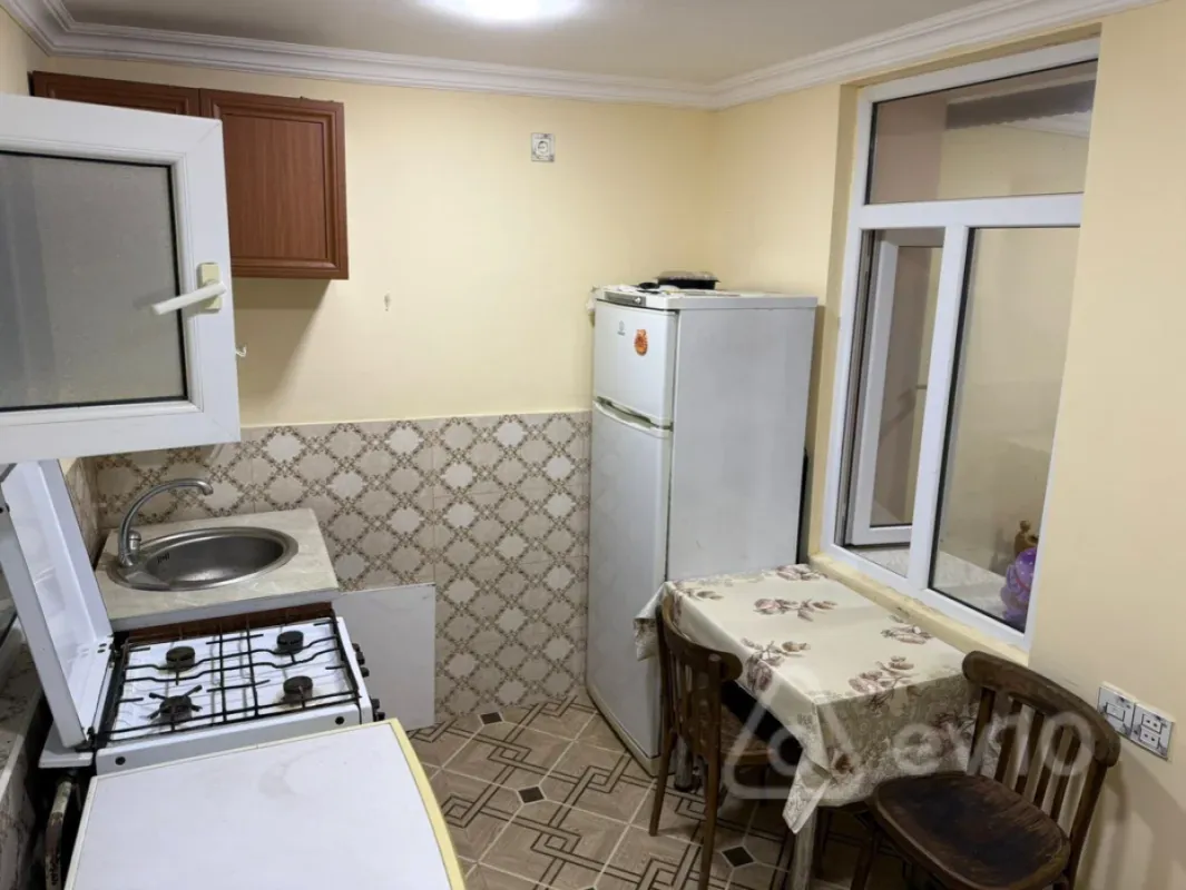 Kirayə verilir 1 otaqlı həyət evi 27 m²