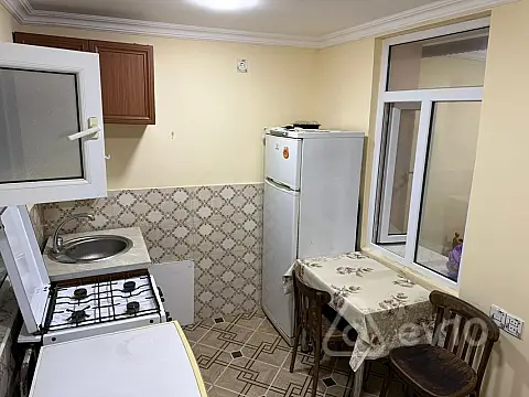 Kirayə verilir 1 otaqlı həyət evi 27 m²