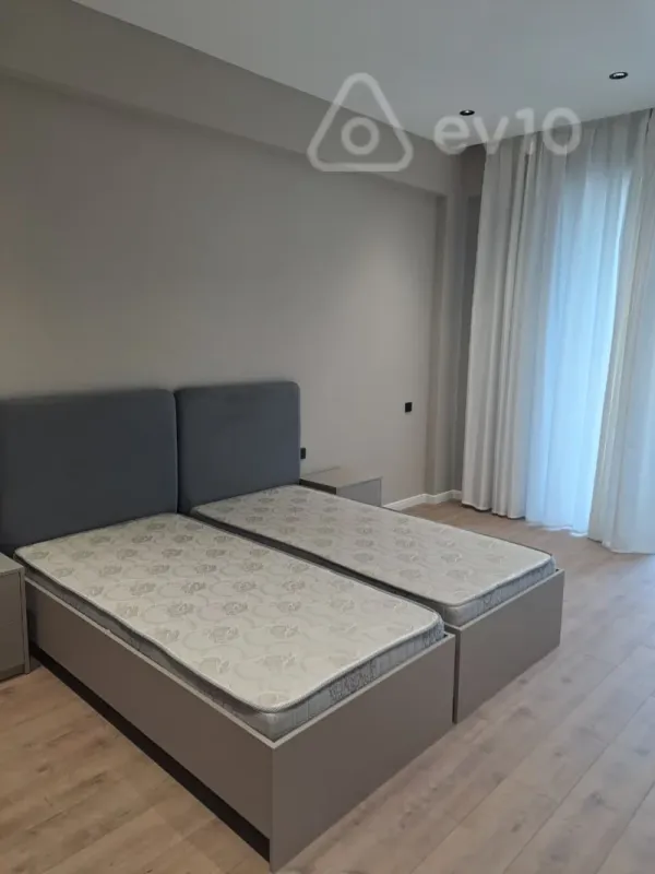 Kirayə verilir 2 otaqlı yeni tikili 111 m²