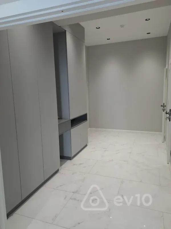 Kirayə verilir 2 otaqlı yeni tikili 111 m²