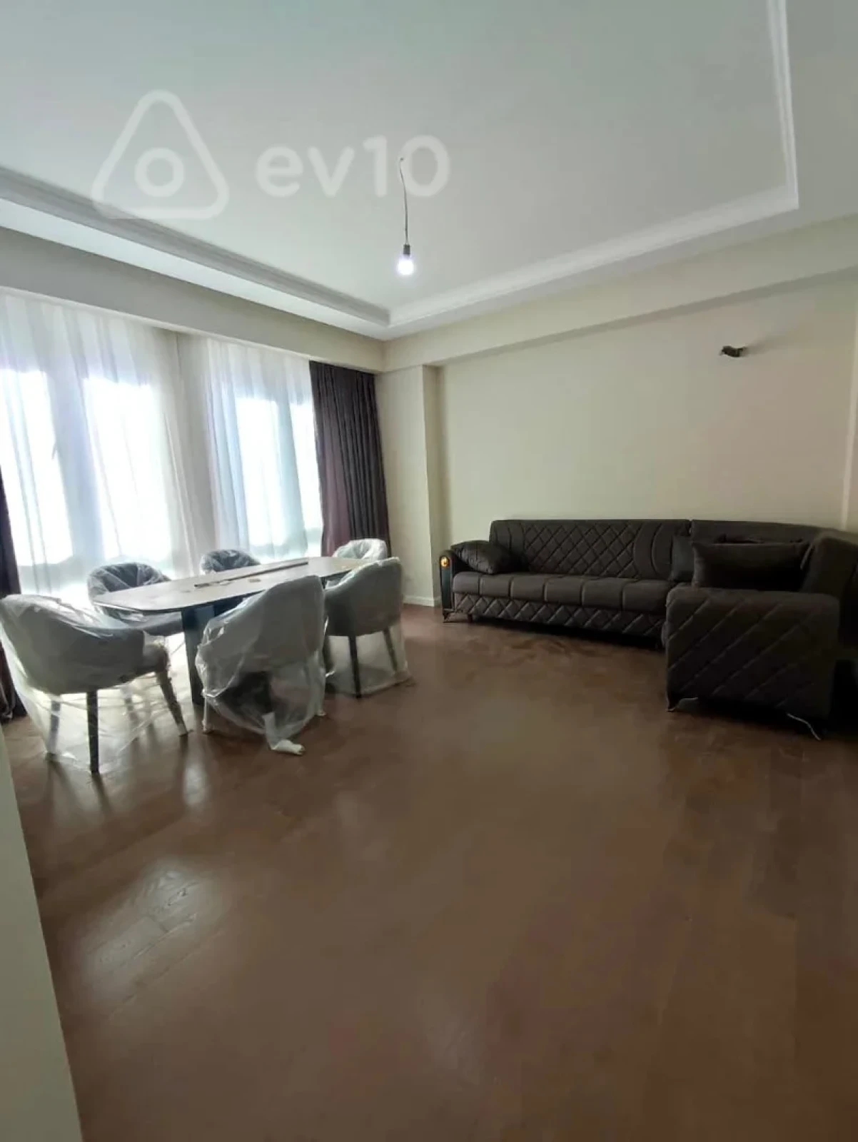 Kirayə verilir 3 otaqlı yeni tikili 90 m²