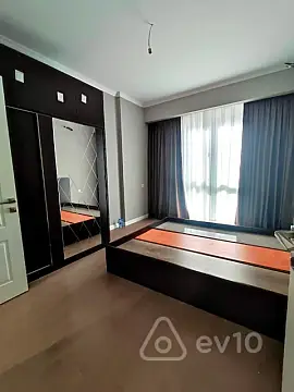 Kirayə verilir 3 otaqlı yeni tikili 90 m²