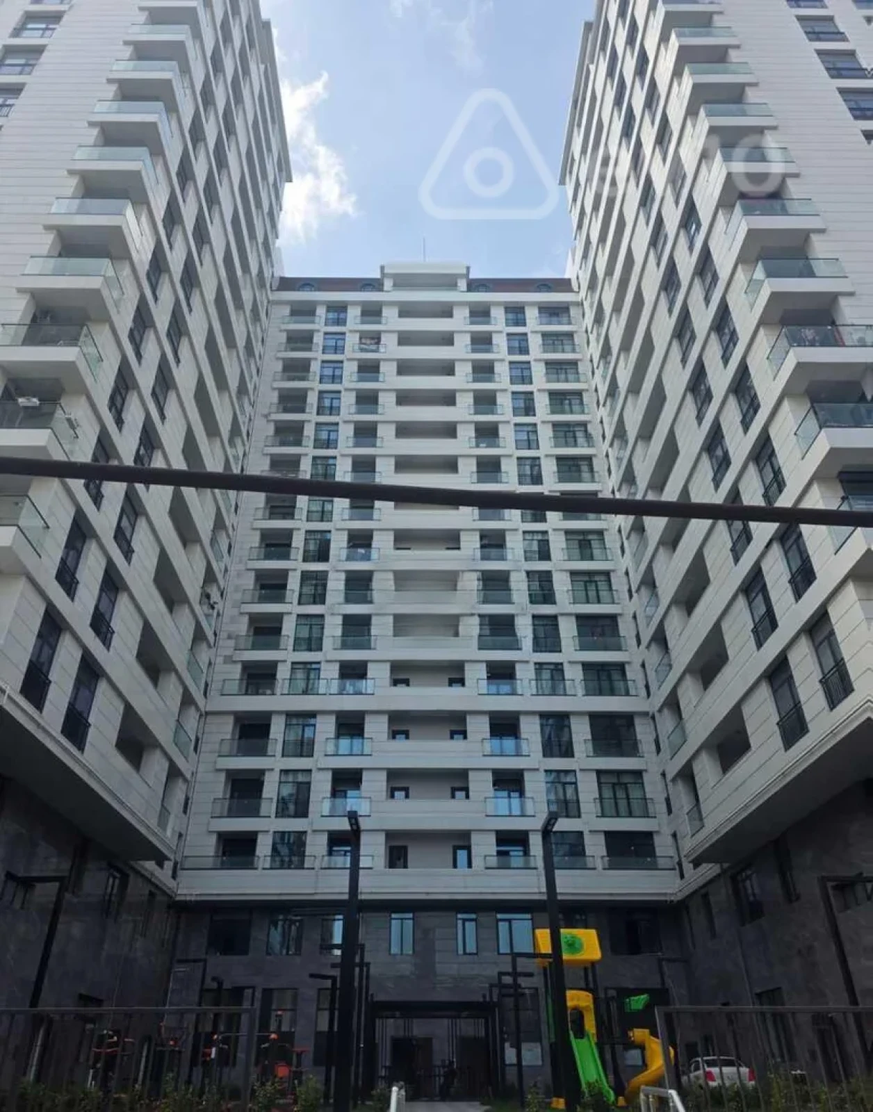 Satılır 2 otaqlı yeni tikili 95 m²