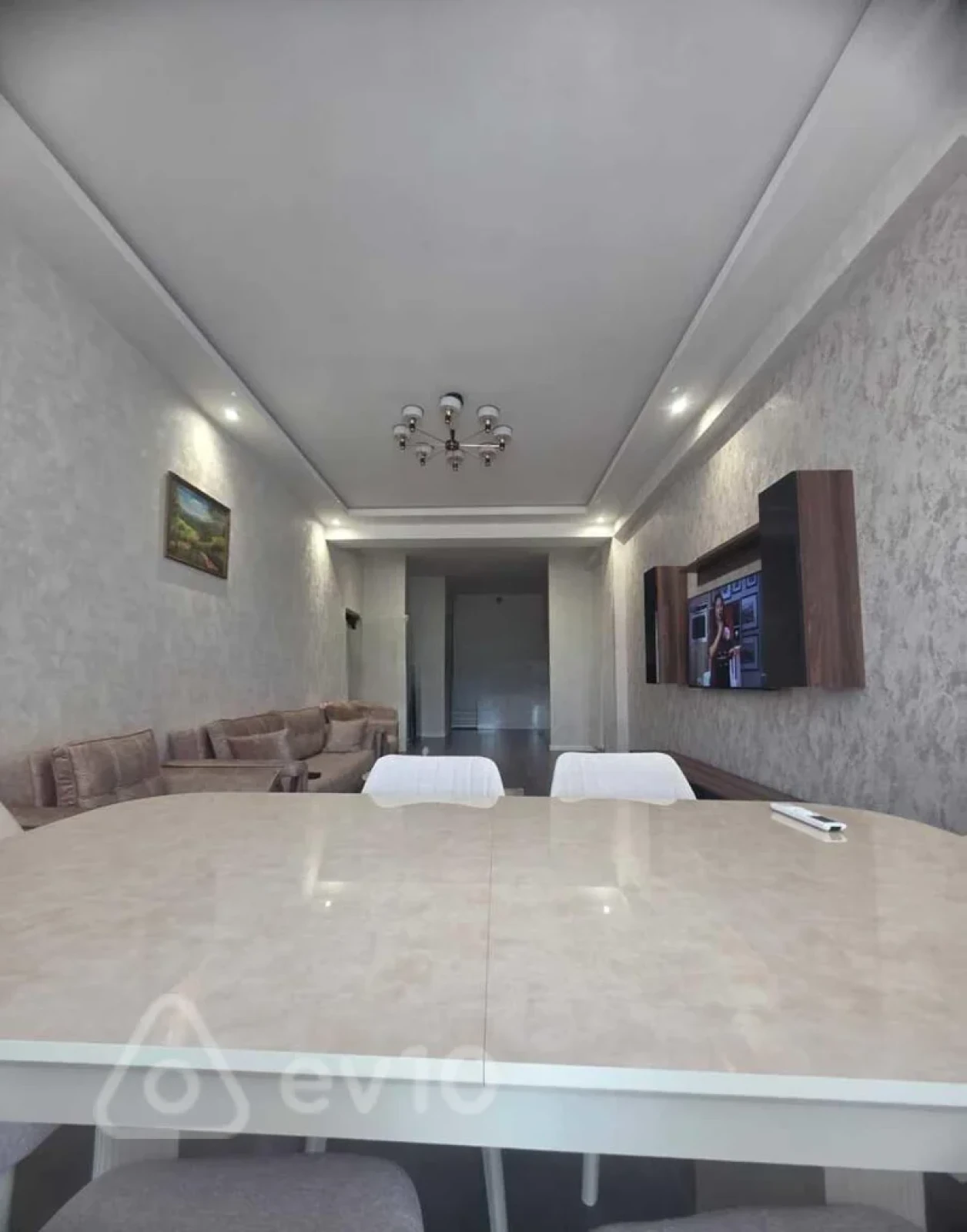 Satılır 2 otaqlı yeni tikili 95 m²