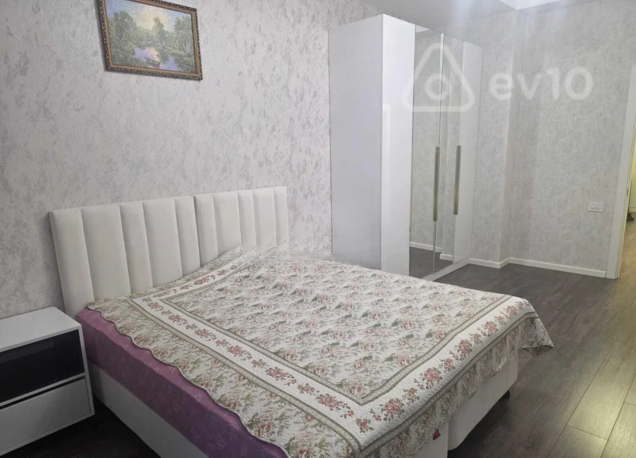 Satılır 2 otaqlı yeni tikili 95 m²