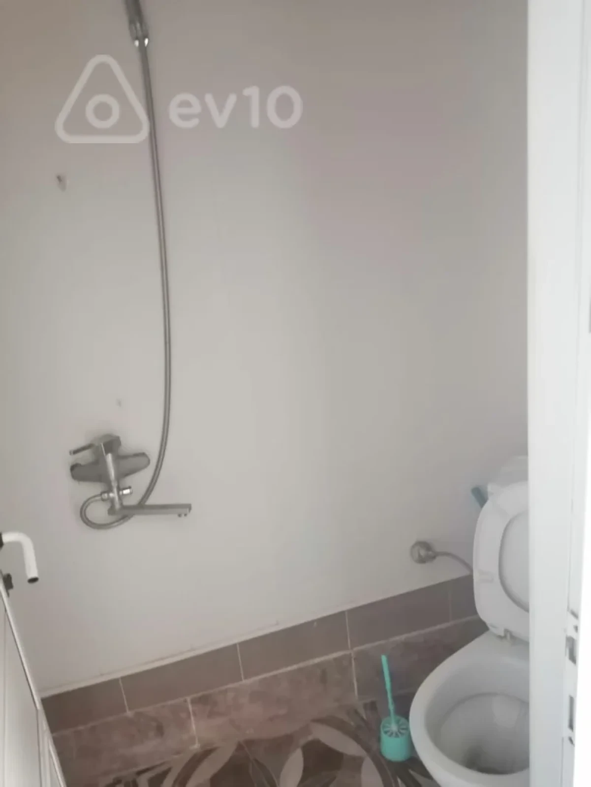 Kirayə verilir 1 otaqlı həyət evi 25 m²