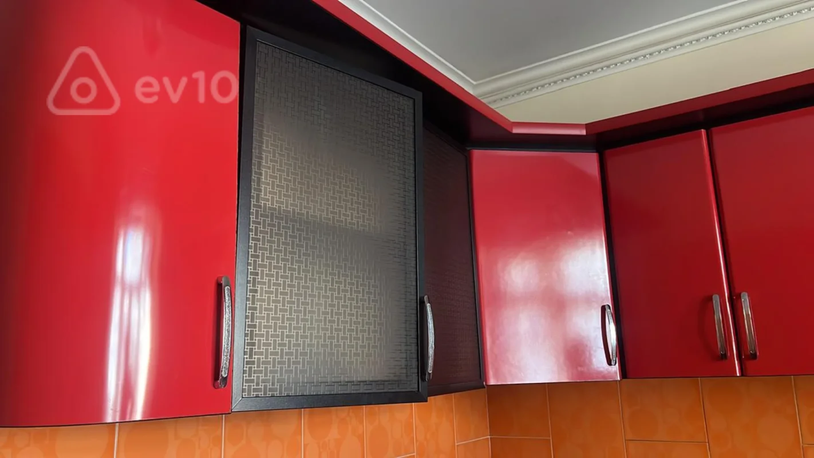 Kirayə verilir 3 otaqlı köhnə tikili 75 m²