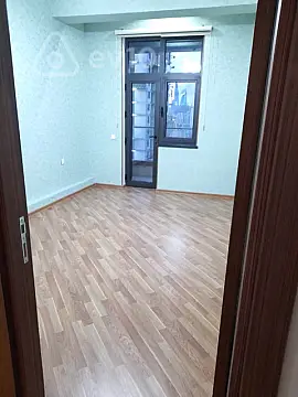 Kirayə verilir 3 otaqlı yeni tikili 75 m²