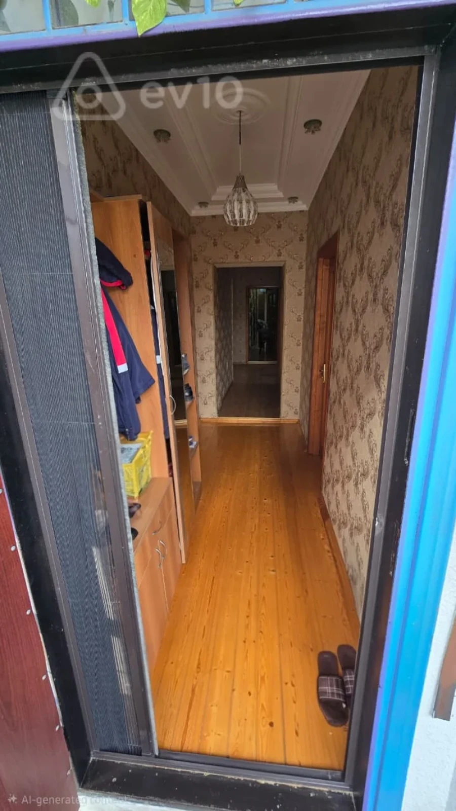 Satılır 10 otaqlı həyət evi 250 m²