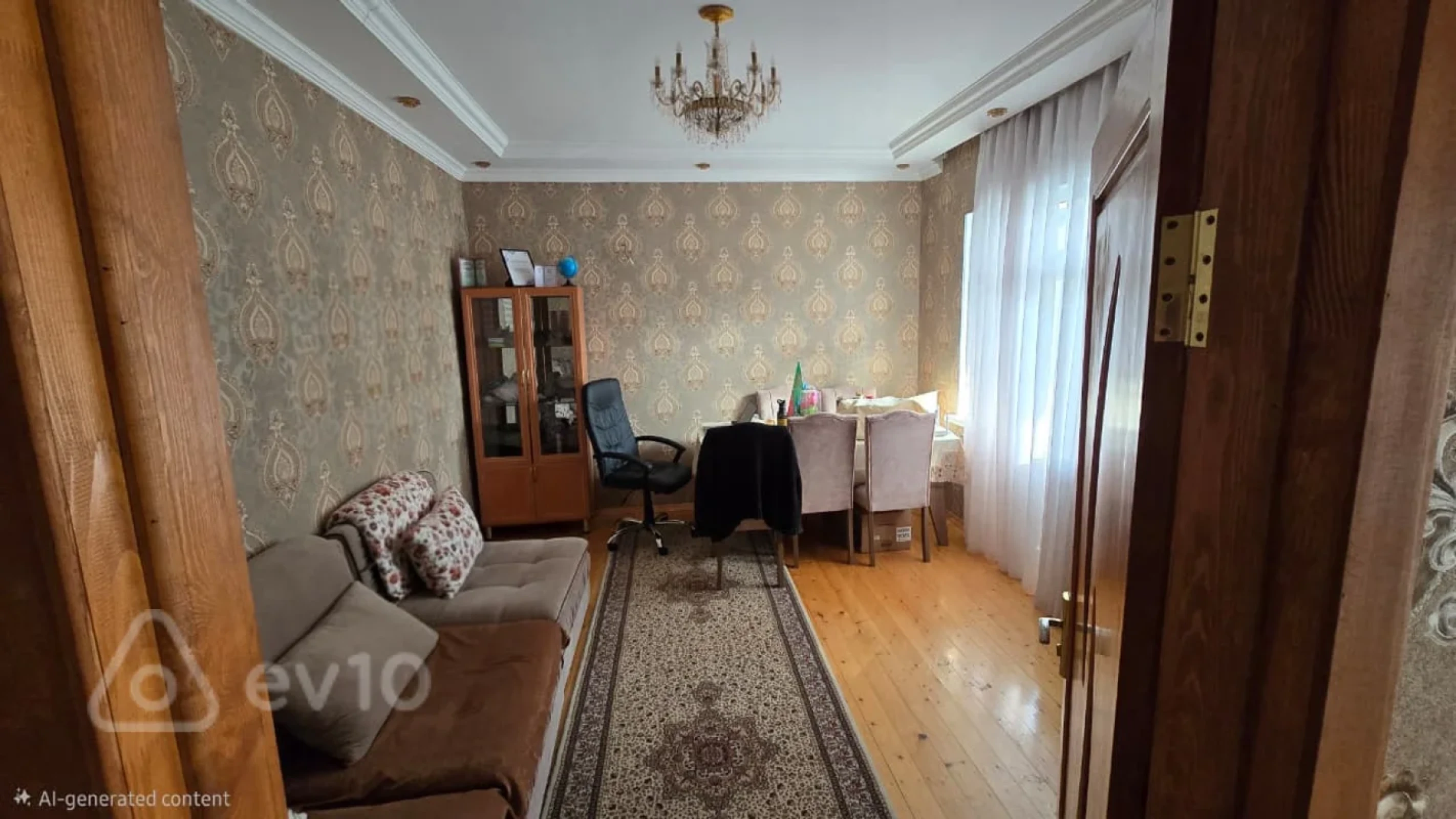 Satılır 10 otaqlı həyət evi 250 m²