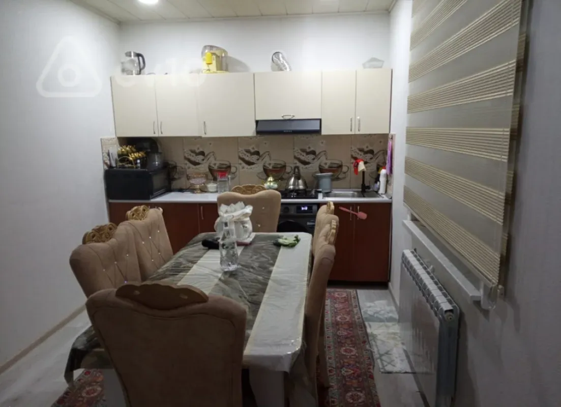 Satılır 10 otaqlı həyət evi 250 m²