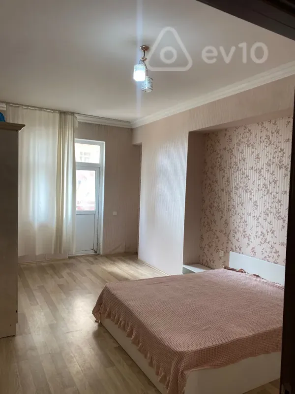 Kirayə verilir 2 otaqlı yeni tikili 57 m²