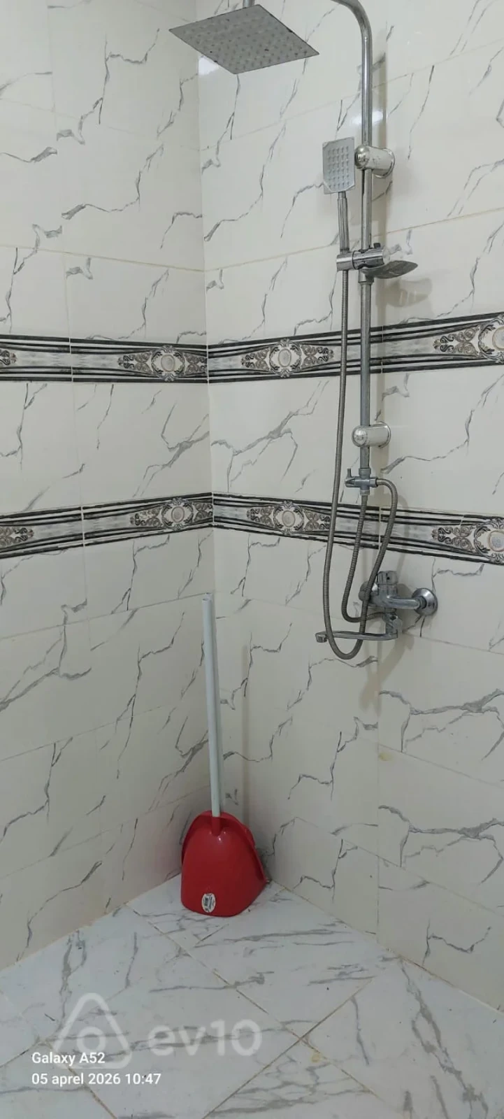 Kirayə verilir 3 otaqlı yeni tikili 70 m²