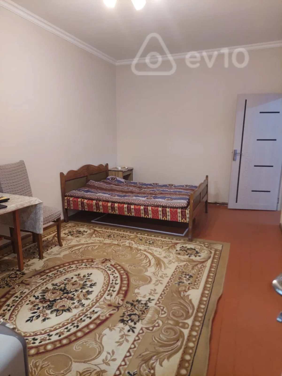 Kirayə verilir 2 otaqlı köhnə tikili 45 m²