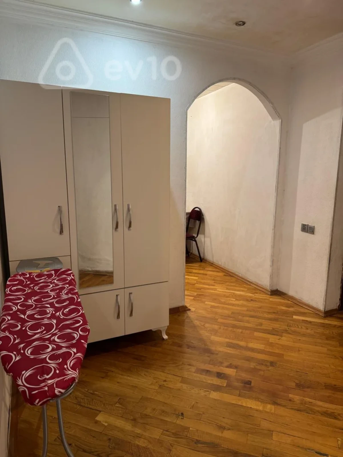 Kirayə verilir 2 otaqlı yeni tikili 85 m²