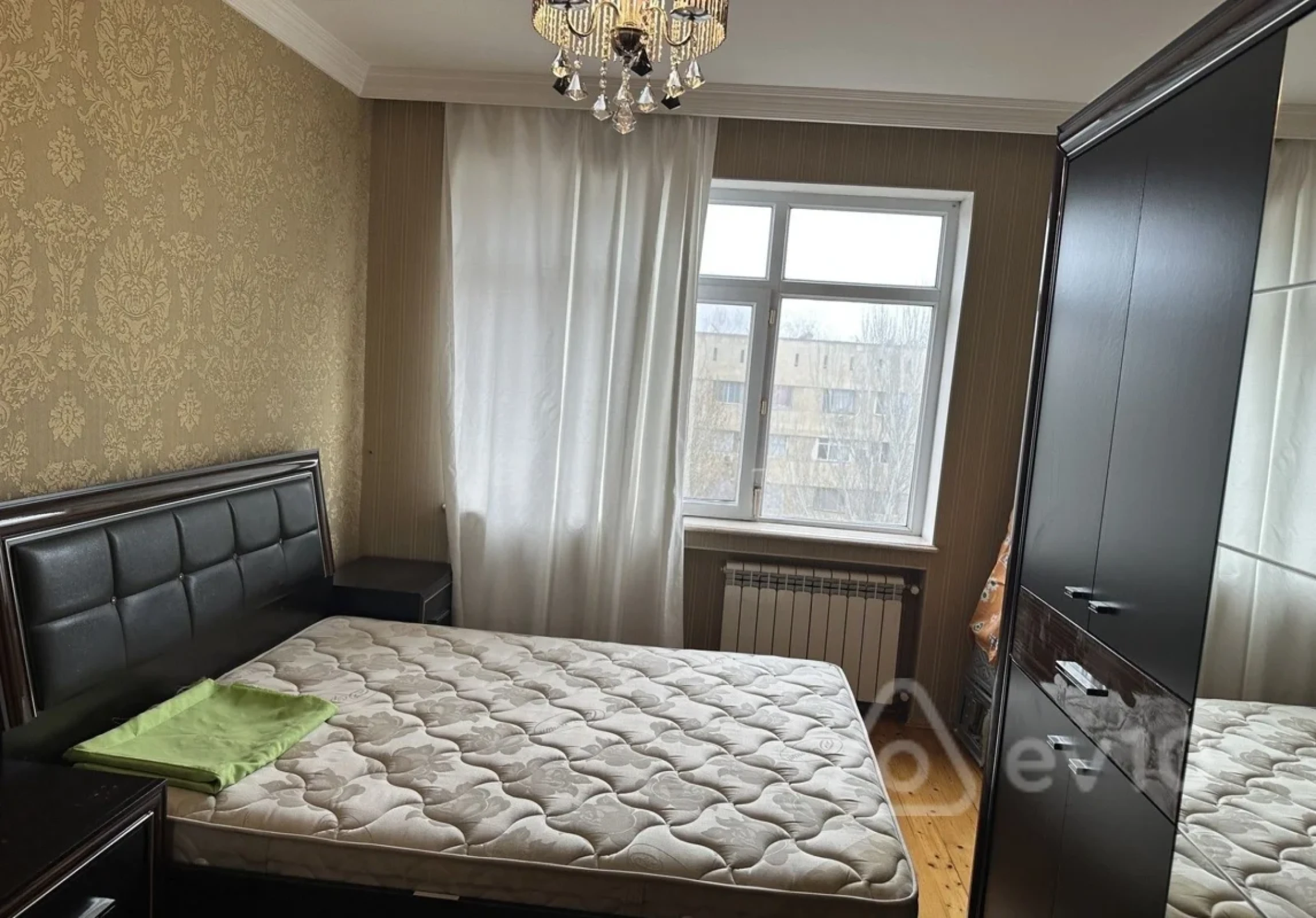 Kirayə verilir 3 otaqlı köhnə tikili 78 m²