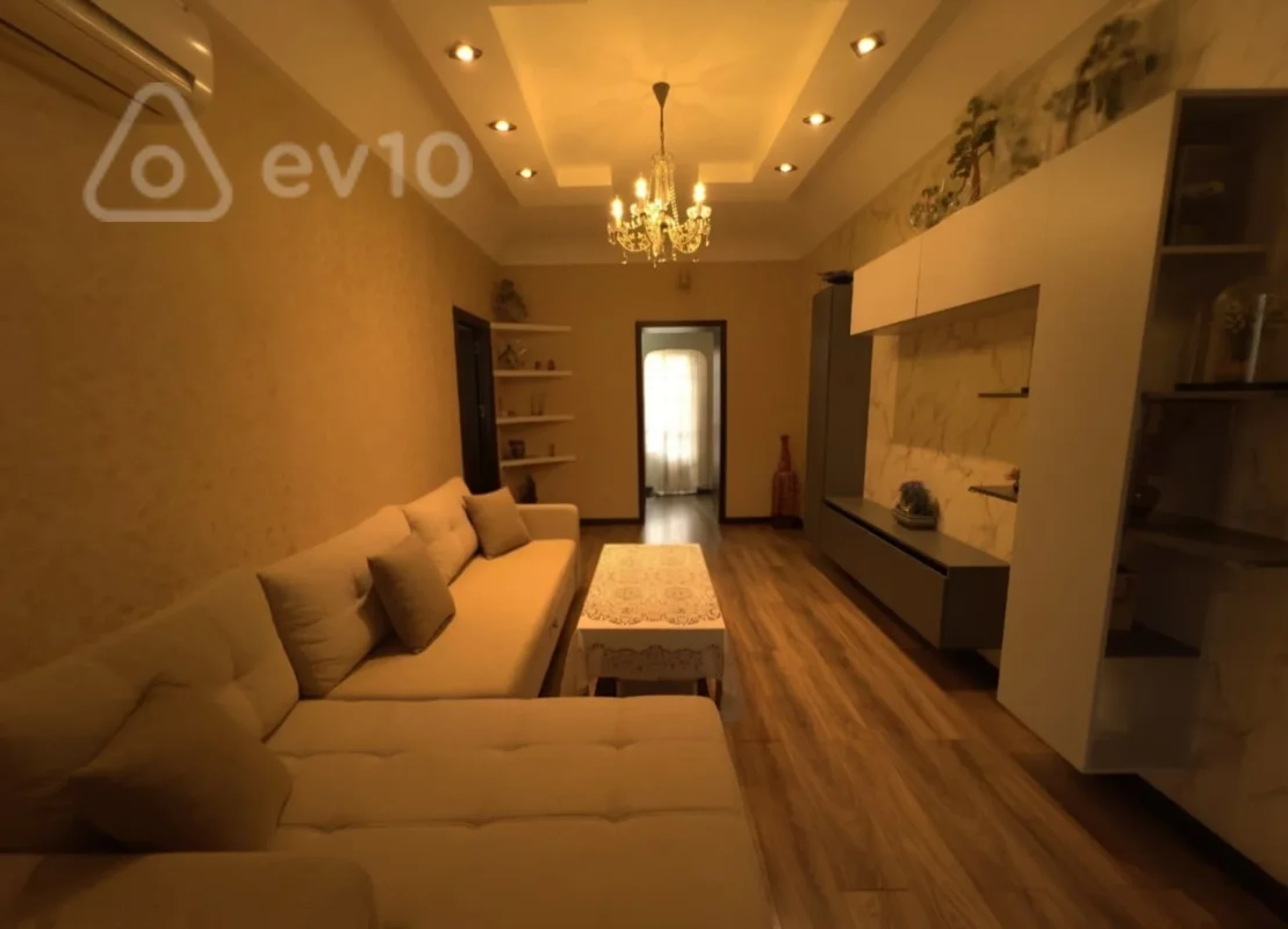 Satılır 3 otaqlı köhnə tikili 75 m²