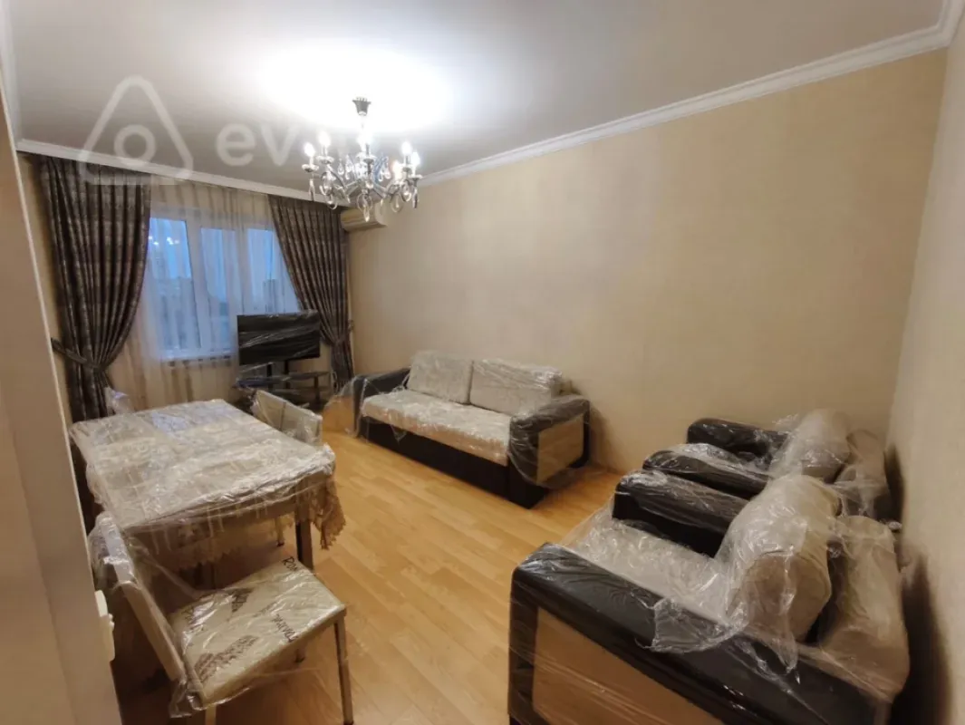 Kirayə verilir 3 otaqlı köhnə tikili 65 m²