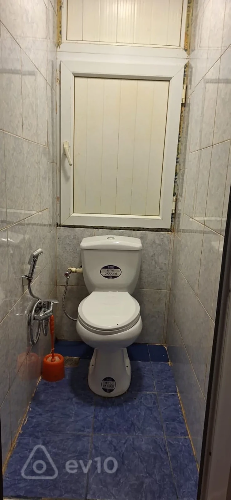 Kirayə verilir 3 otaqlı köhnə tikili 60 m²