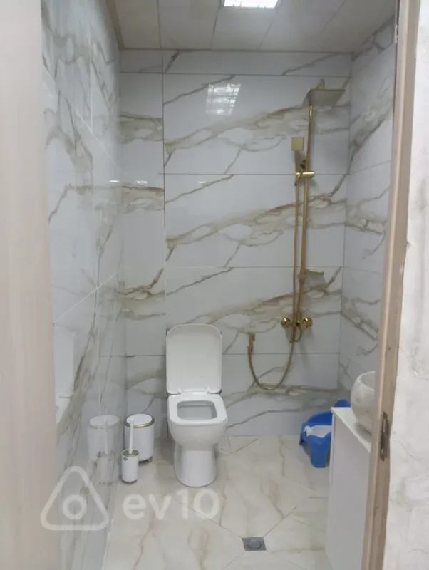 Satılır 4 otaqlı həyət evi 100 m²
