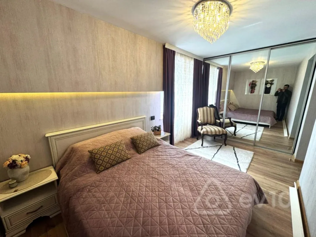 Kirayə verilir 2 otaqlı köhnə tikili 60 m²