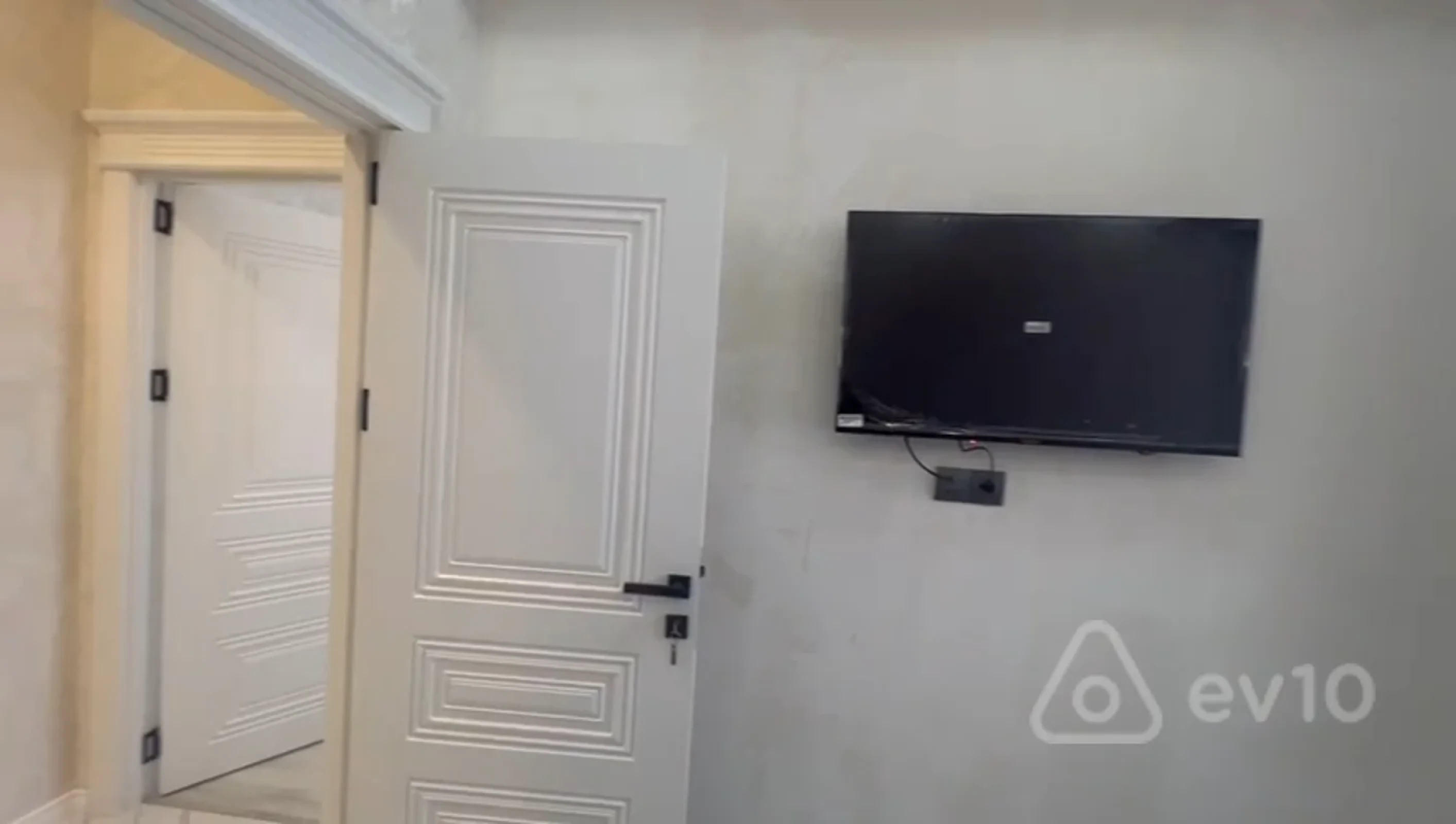 Kirayə verilir 2 otaqlı yeni tikili 67 m²