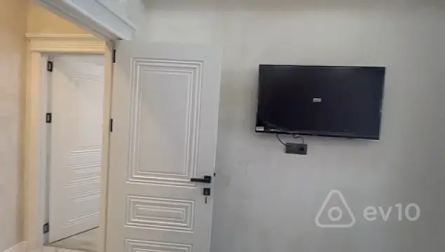 Kirayə verilir 2 otaqlı yeni tikili 67 m²