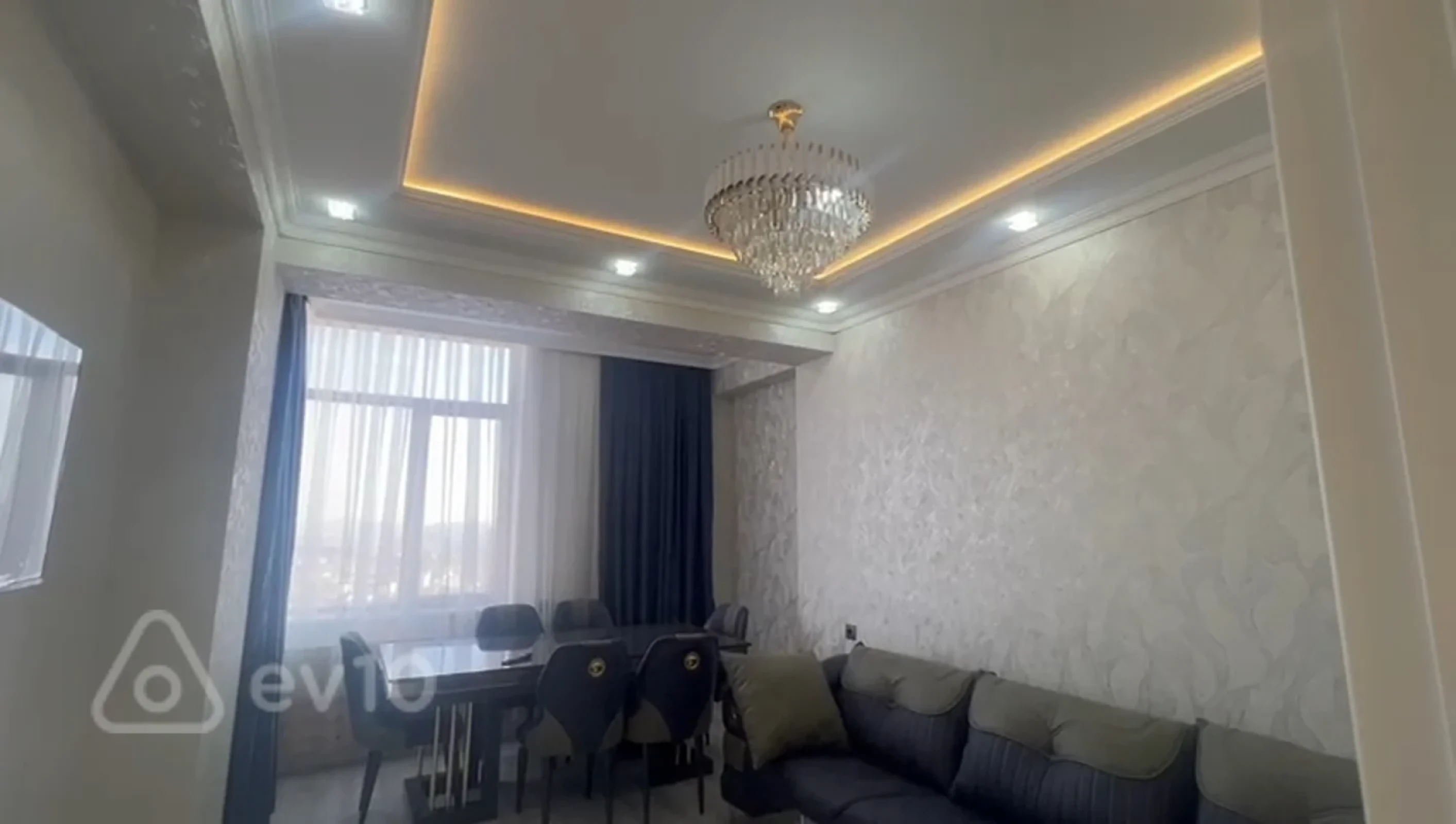 Kirayə verilir 2 otaqlı yeni tikili 67 m²