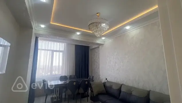 Kirayə verilir 2 otaqlı yeni tikili 67 m²