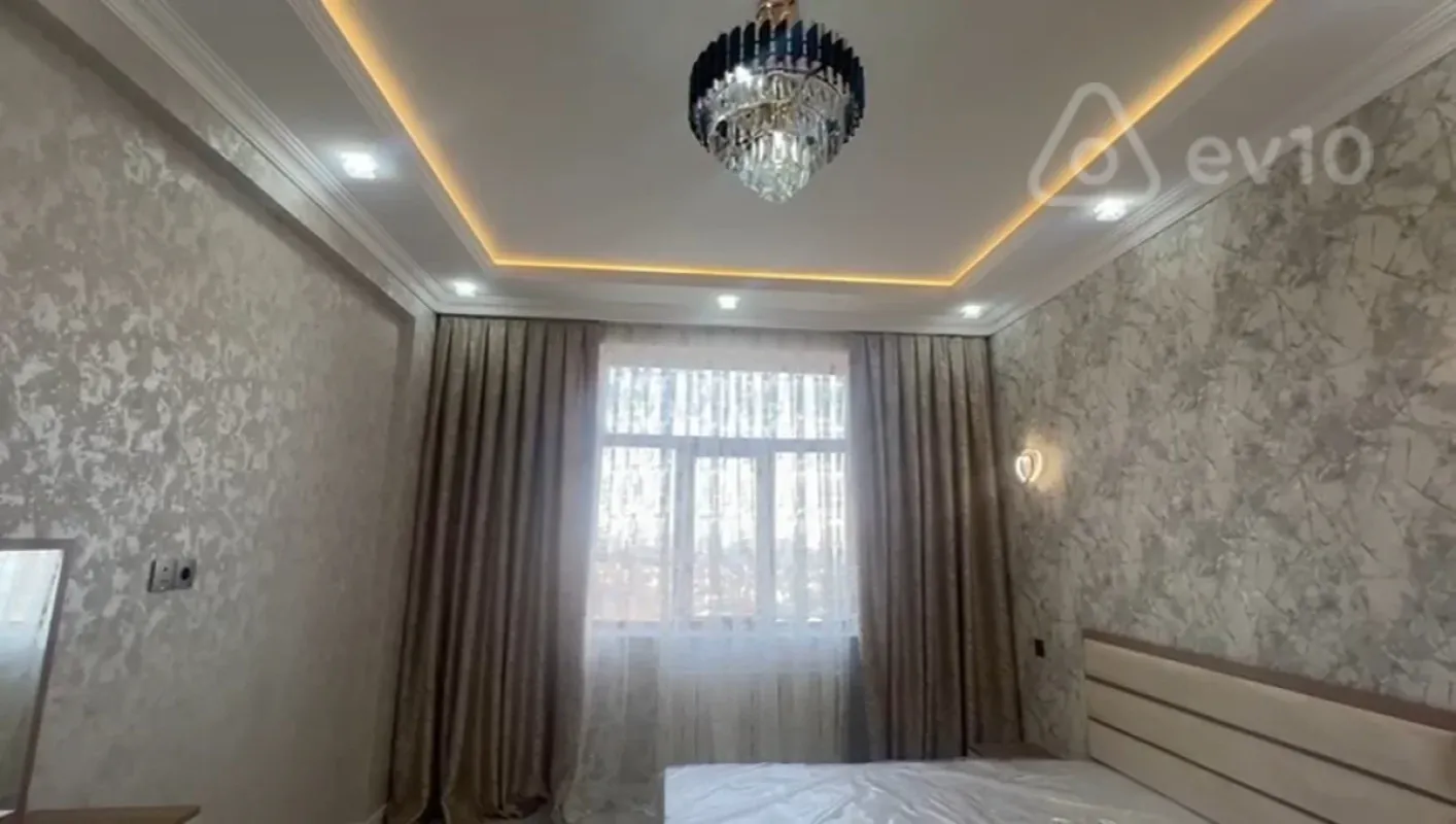 Kirayə verilir 2 otaqlı yeni tikili 67 m²